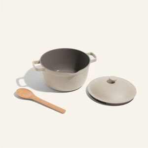Perfect Pot
An 8-in-1 family-sized, stovetop-to-oven nonstick pot